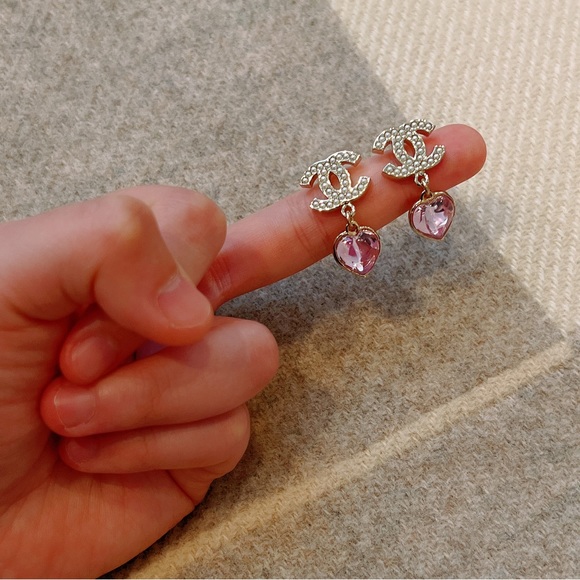 CHANEL Pink Heart Earrings with Pearl Accents - Picture 5 of 6